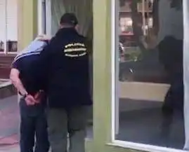 Lo acusan de abuso sexual y corrupción de menores
