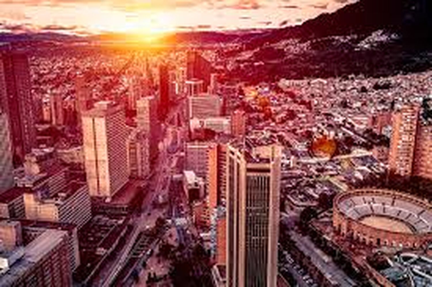 Bogotá: toque de queda de solo cinco horas y cierre de comercio a las 10:00 p.m.