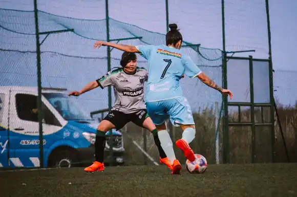 Las “Tiburonas” vencieron a Nueva Chicago y son más punteras que nunca