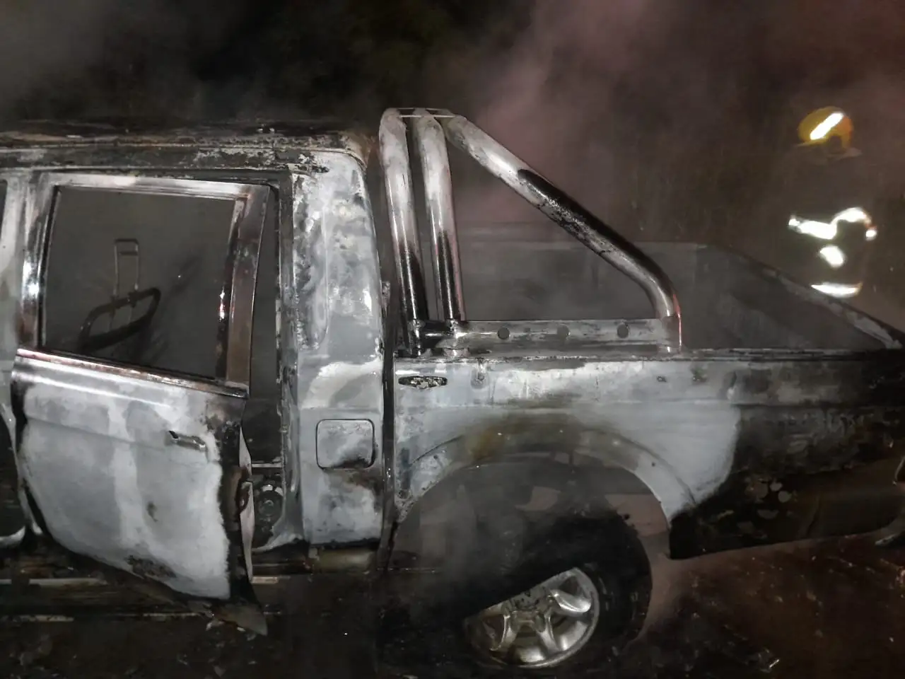 camioneta incendio zona rural san vicente - 2