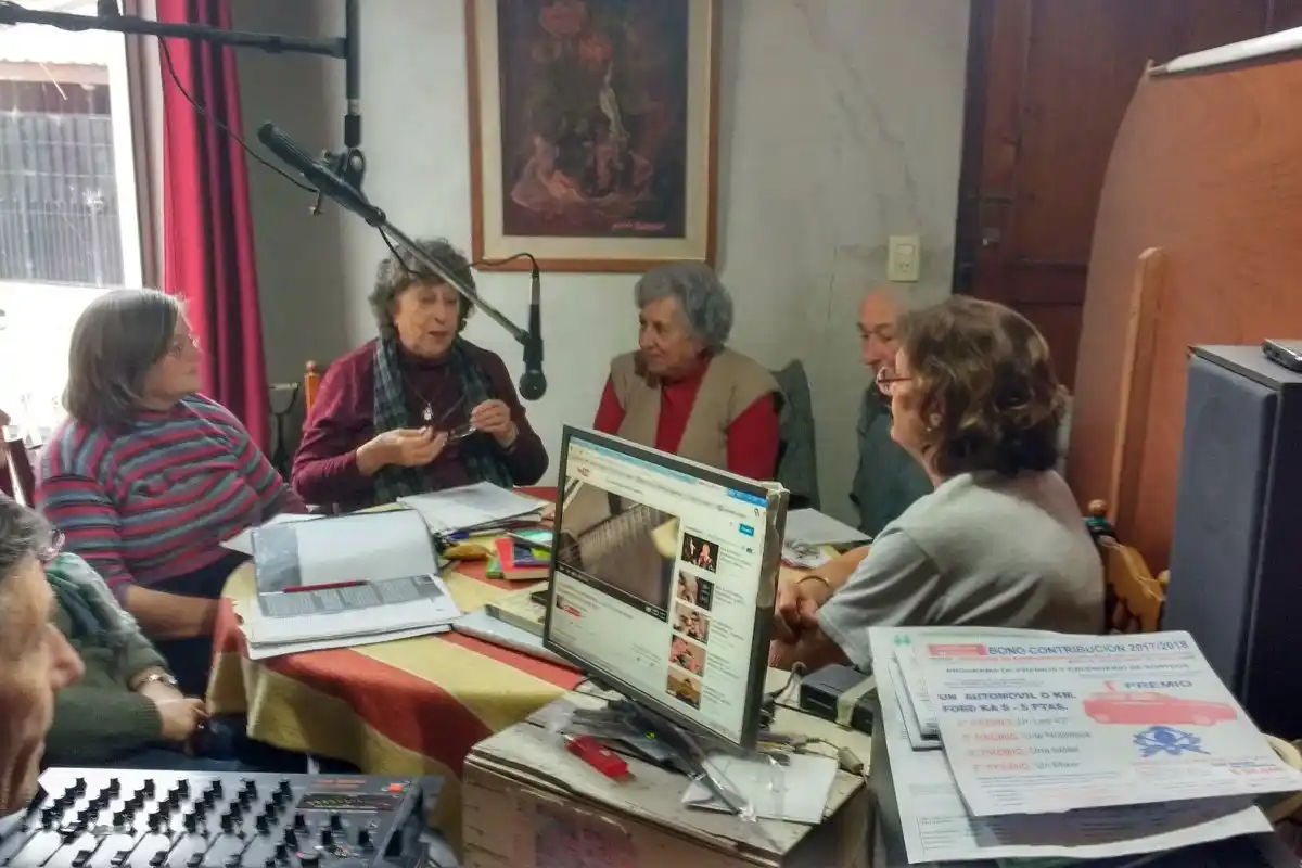 El taller de radio de los adultos mayores vuelve a Radio Nacional