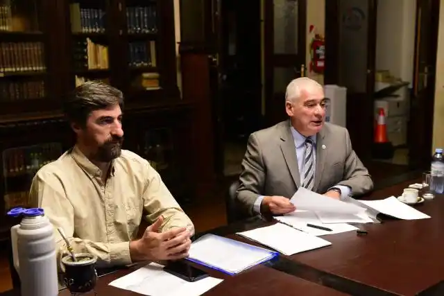 El defensor Benítez dijo que deben ser definidas de modo “racional, paulatino y ordenado”
