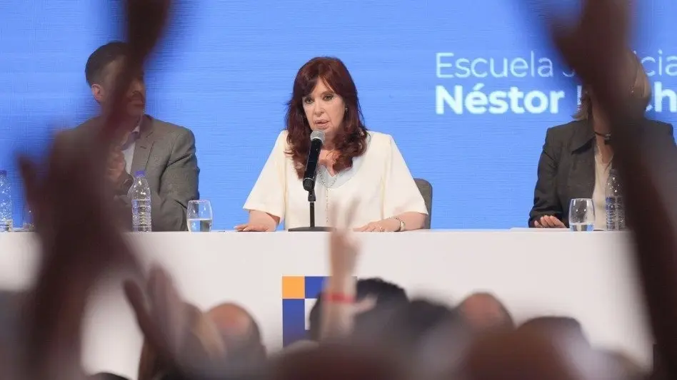 Causa Vialidad: uno de los jueces que debía revisar la condena a Cristina Kirchner se apartó del caso