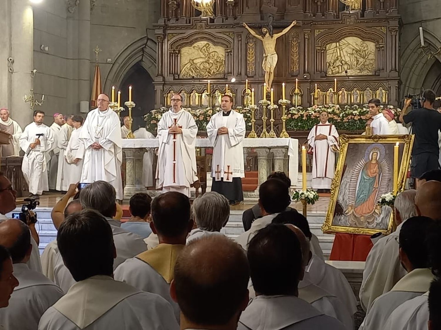 Monseñor Ernesto Giobando tomó posesión del Obispado de Mar del Plata