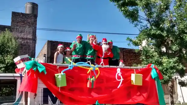 Se va la segunda: Los duendes de Papá Noel organizan la Navidad solidaria