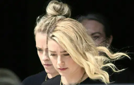 Amber Heard estuvo seis semanas ante el tribunas. Foto AFP