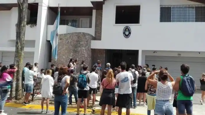 La desesperación de los bonaerenses varados en Costa Rica: "Estamos viviendo una pesadilla"