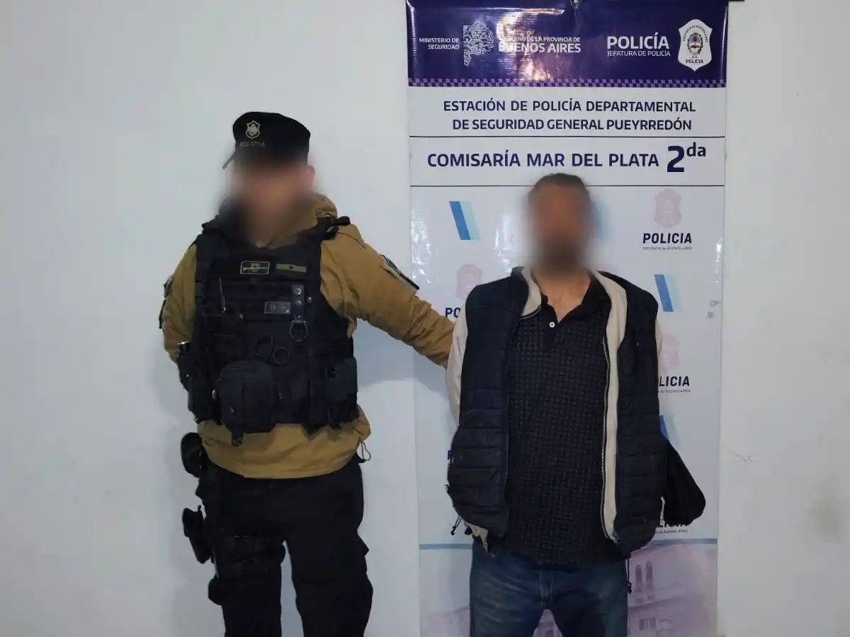 El hombre de 46 años fue notificado de la formación de causa por violación de domicilio, lesiones leves, daños y amenazas.