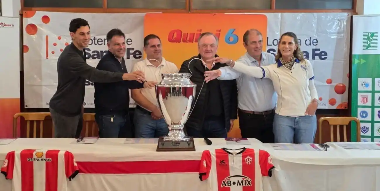 El Senador Felipe Michlig y el titular de la Federación Santafesina de Fútbol, Carlos Lanzaro, fueron los principales oradores.