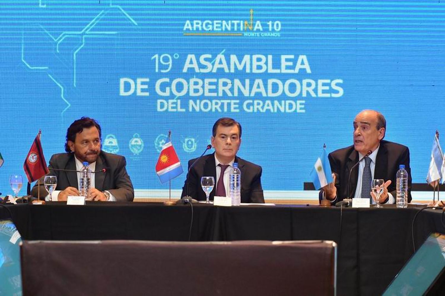 Salta: Gobernadores del Norte Grande abordaron 
un variado temario con el ministro del Interior
