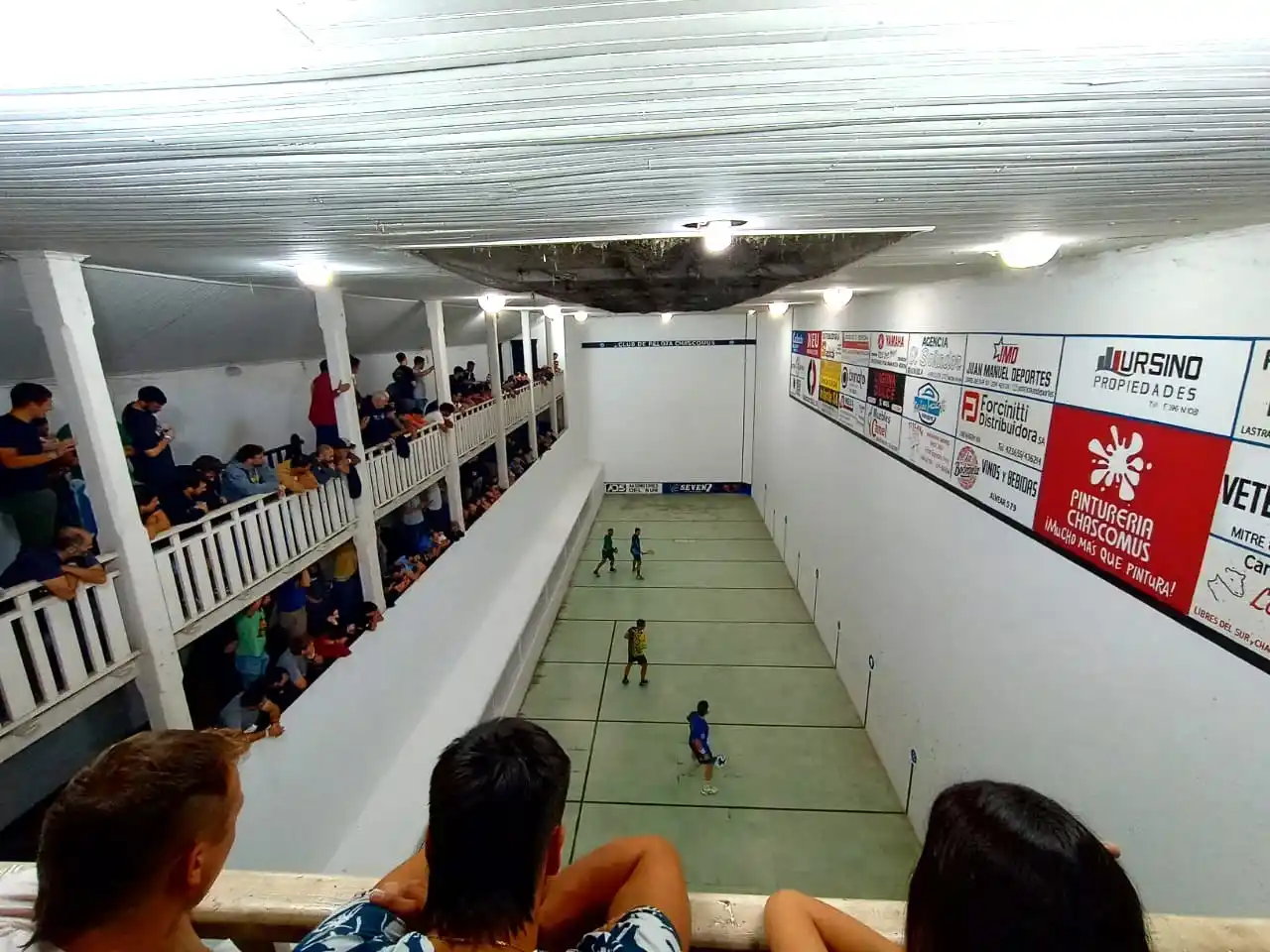 Cerca de 400 personas acompañaron notable jornada pelotari en el club de Pelota Chascomús