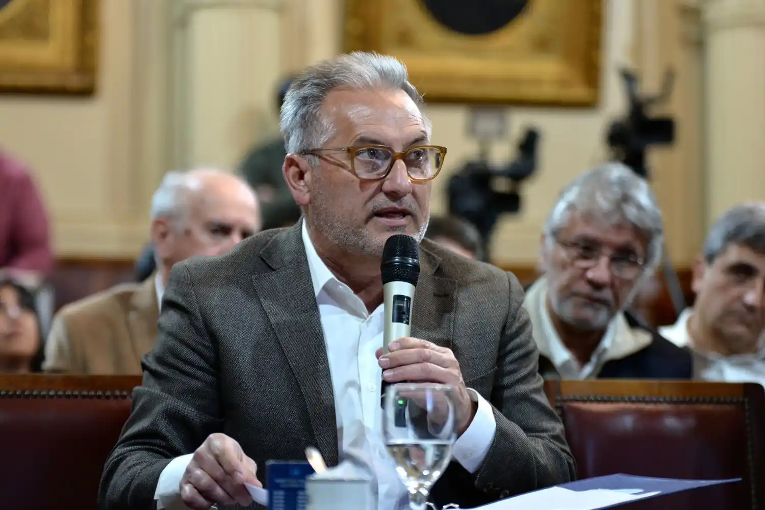 Lewandowski: "Cuando todos hablan de achicar y recortar, nosotros creemos que es creciendo, produciendo y ampliando"