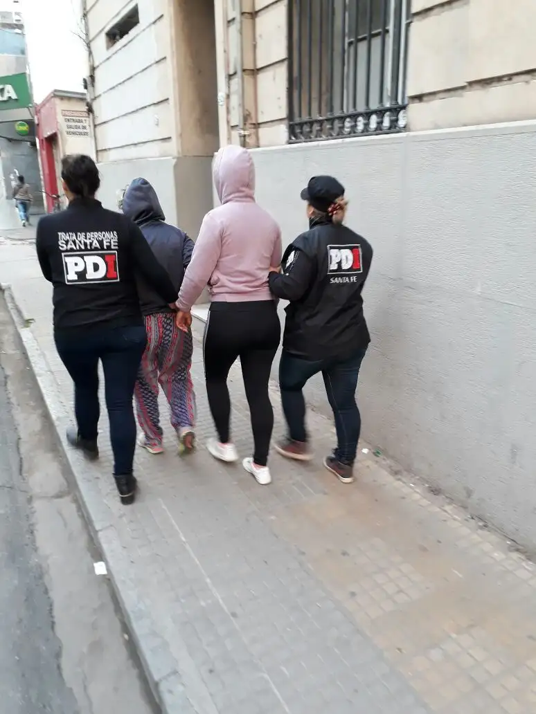 La PDI detuvo a dos personas en barrio San Lorenzo