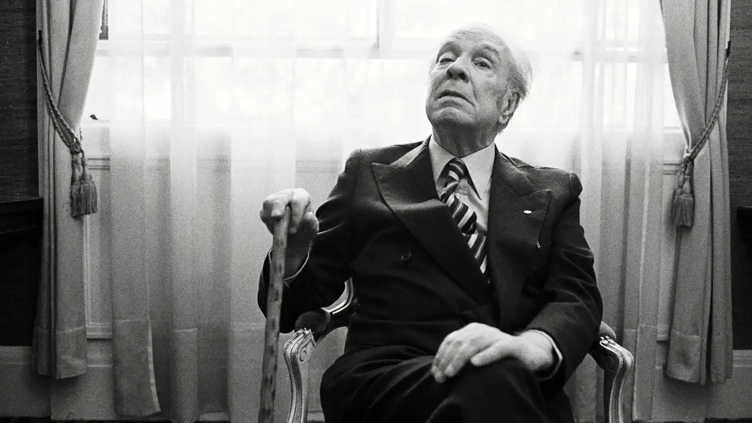 Borges y la música, un vínculo esquivo y a veces ríspido que dio lugar a composiciones memorables