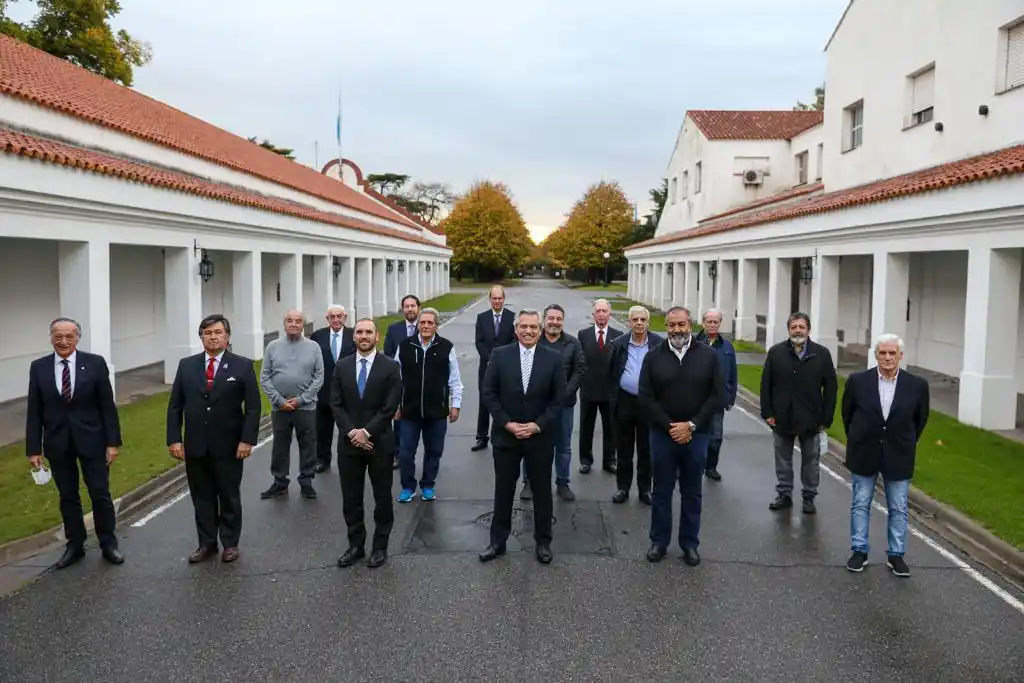 Renegociación de la deuda: El Presidente recibió el respaldo de empresarios y gremialistas