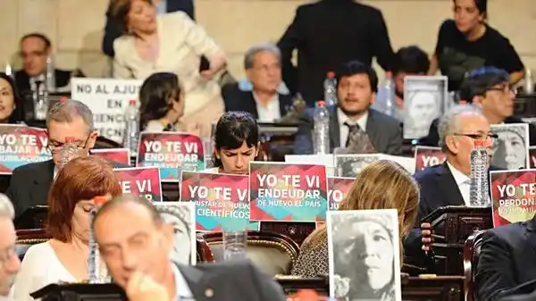 Los carteles que el kirchnerismo le dedicó a Mauricio Macri   