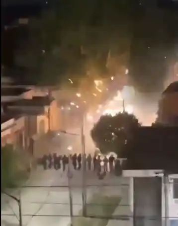 Temperley eliminó a Chacarita y la barra del funebrero se enfrentó a la policía: Balas de goma contra fuegos artificiales