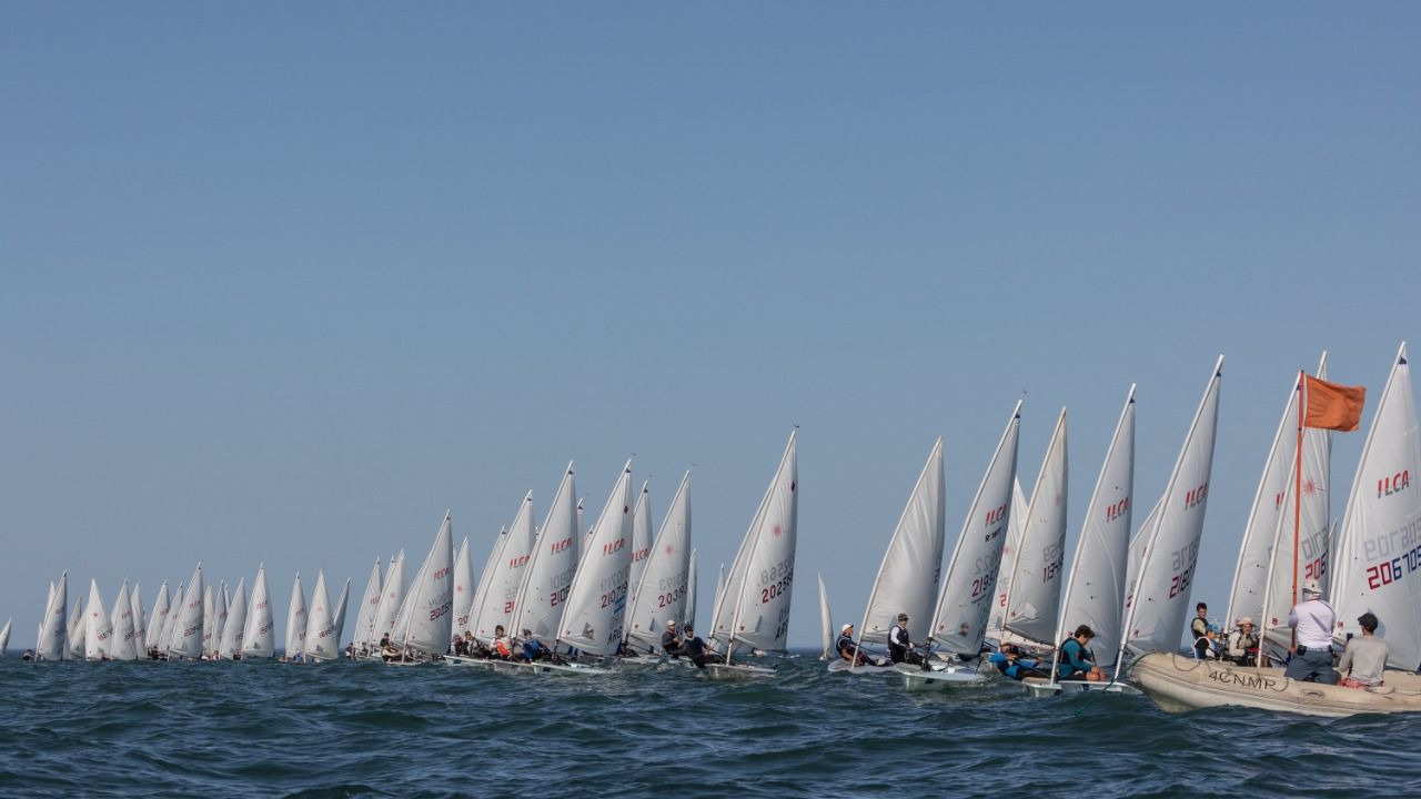 Comenzaron las clases juveniles y adultas de vela ligera en la SIY