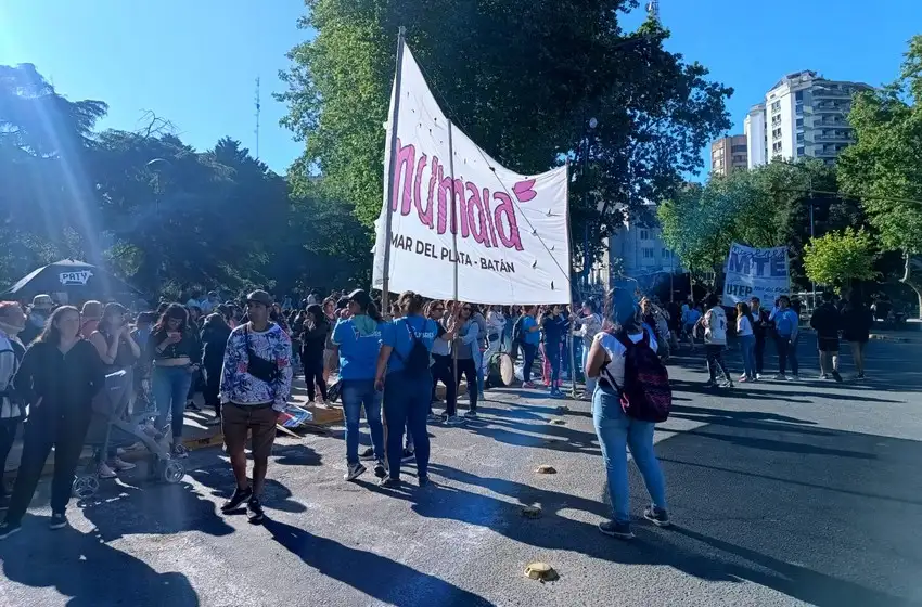 Mar del Plata conmemora el Día Internacional de la No Violencia contra las Mujeres y Disidencias