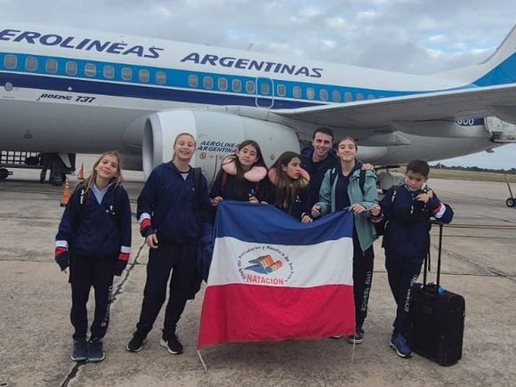 Natación: nadadores de Pescadores participan en el Nacional de Santiago del Estero
