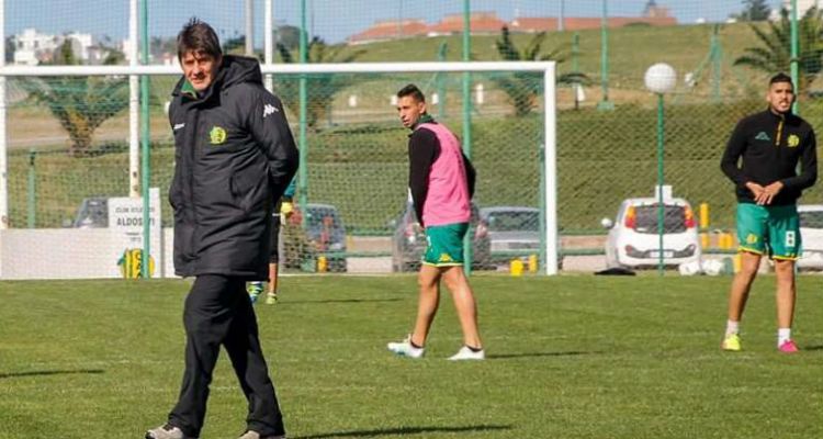 “Teté” Quiroz sembró incertidumbre sobre su continuidad