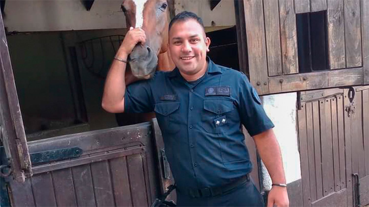 Ascendieron post mortem al policía Juan Pablo Roldán, asesinado en Buenos Aires