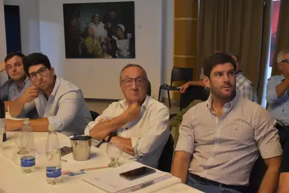 Intendentes del PRO y la UCR definieron estrategias electorales en la provincia