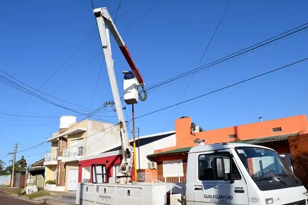 Luego de las lluvias trabajan en reparaciones