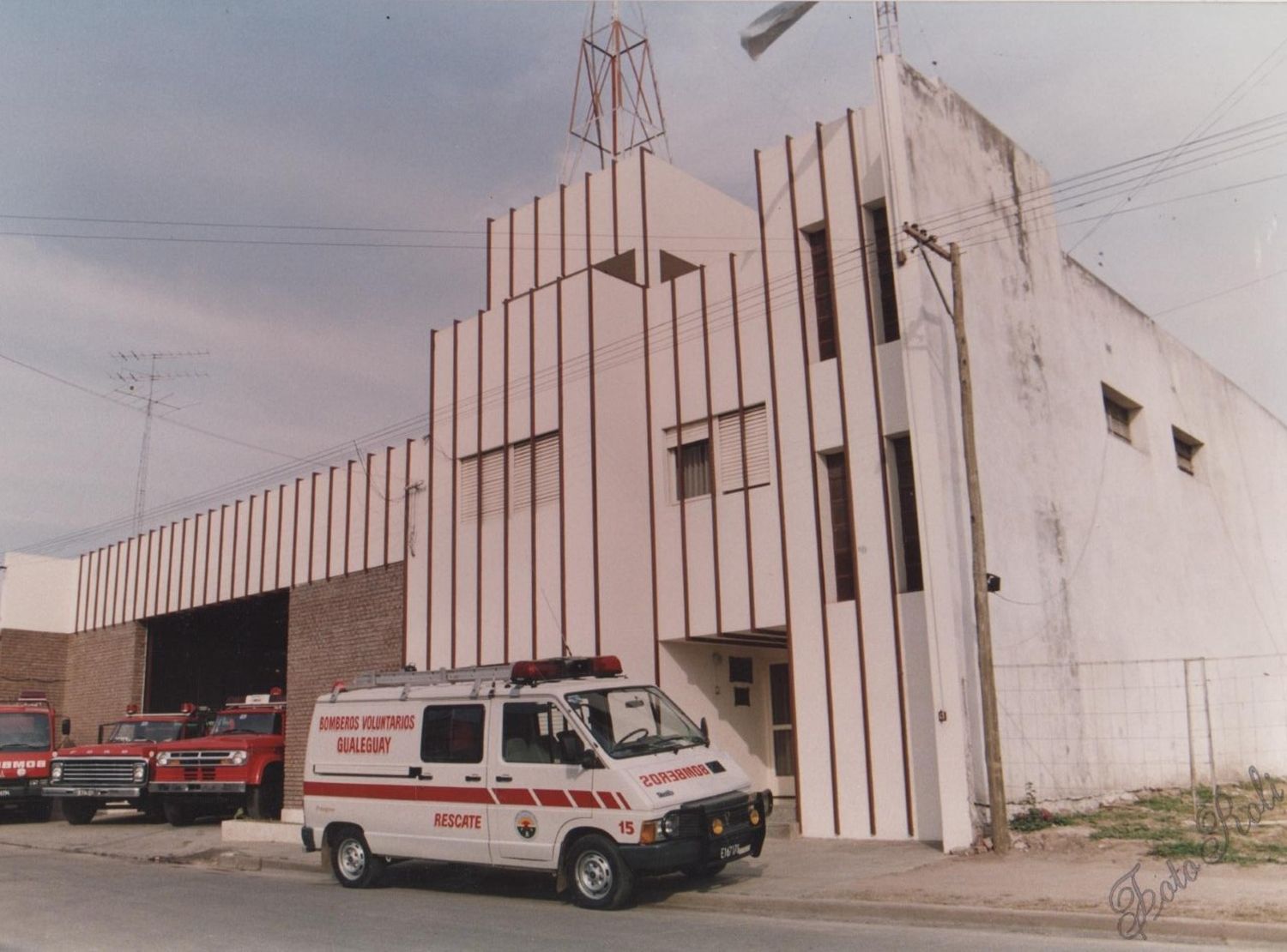 Fachada  de la sede y salón de fiestas de Bomberos de Gualeguay