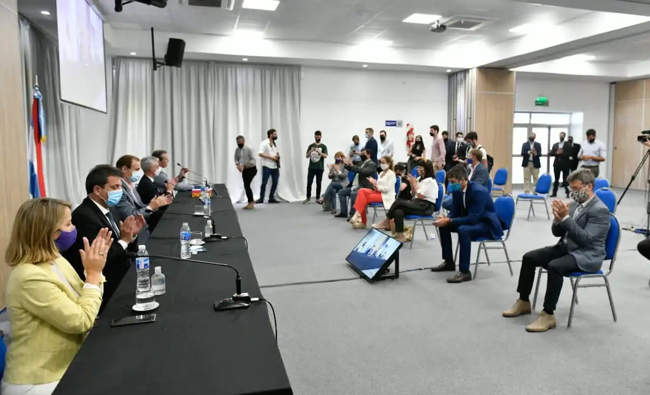 Habrá un centro logístico y de desconsolidación de cargas de la ciudad de Victoria