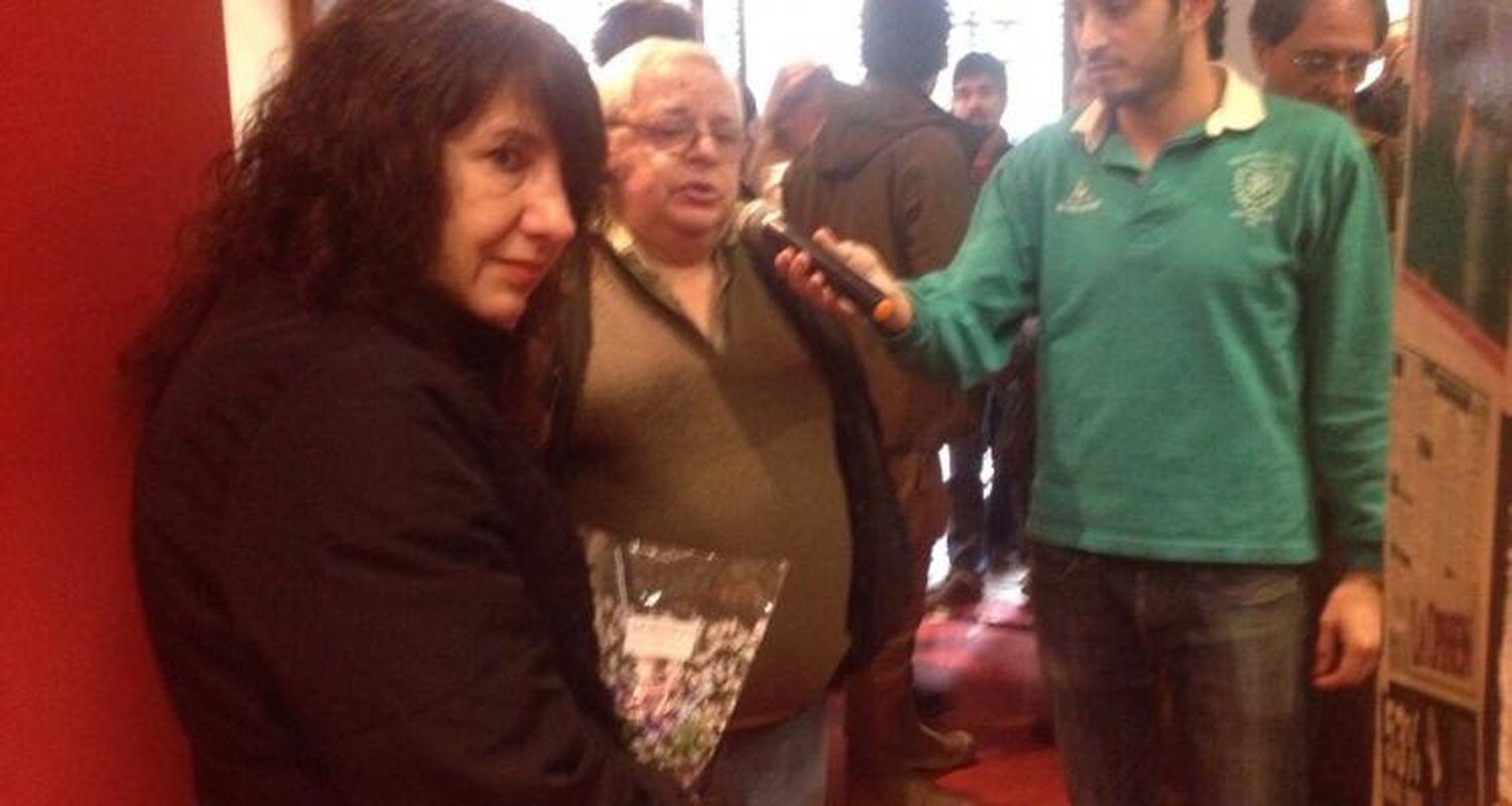 “Andar anda con muletas”