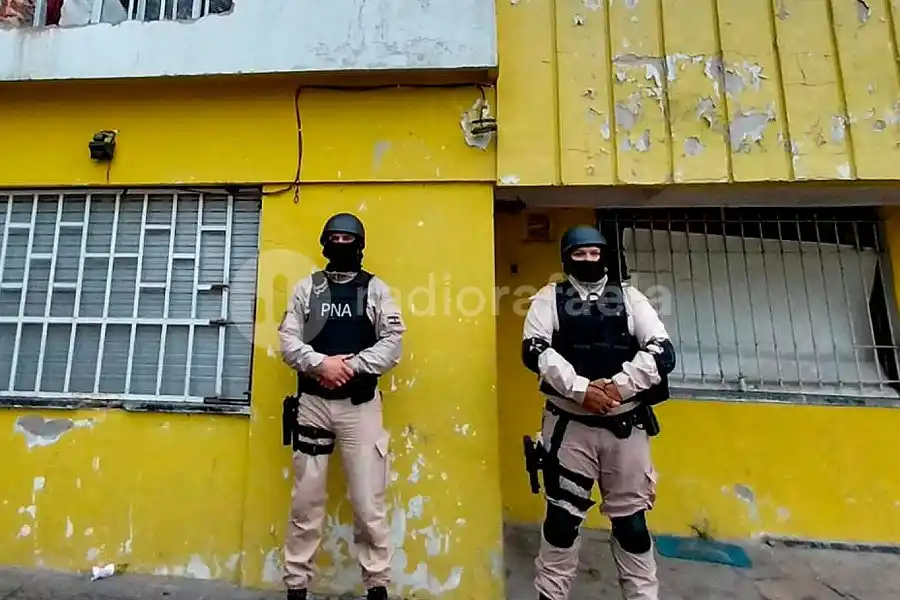 La Prefectura Naval realizó varios allanamientos en la provincia de Santa Fe: 8 detenidos y droga secuestrada