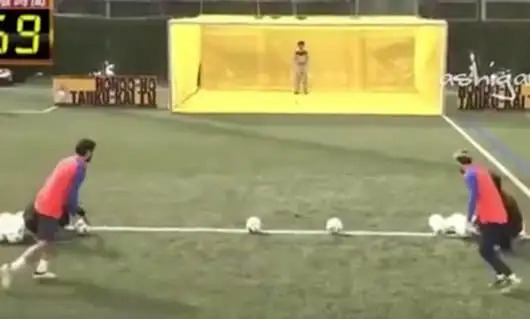 Video: Lio Messi y Luis Suarez se enfrentaron a un drone