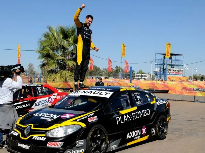 Facundo Ardusso hizo doblete en Mendoza
