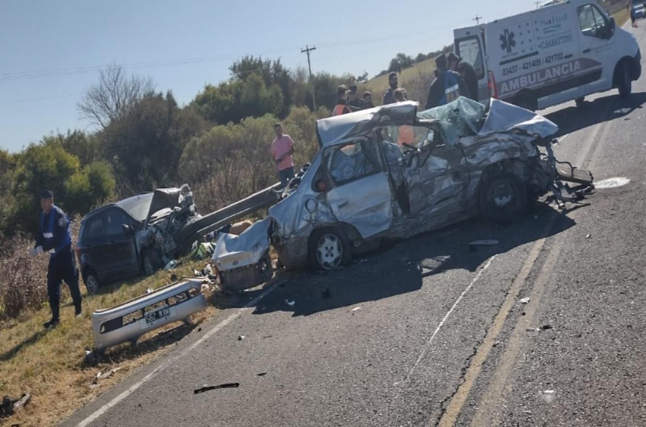 Accidente fatal en la ruta 12: murieron tres personas tras choque de dos vehículos