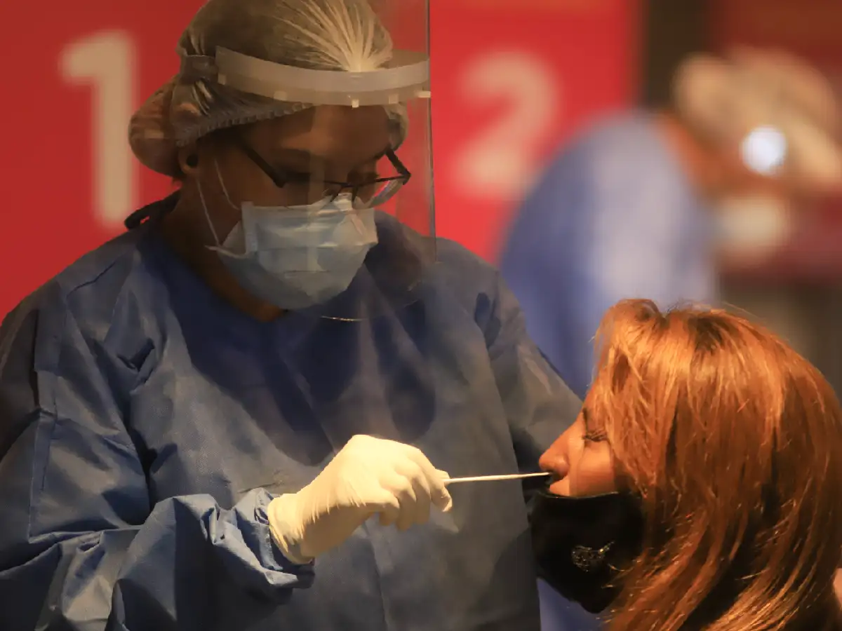Reportaron 20.888 casos de coronavirus y 614 muertos en todo el país en las últimas 24 horas