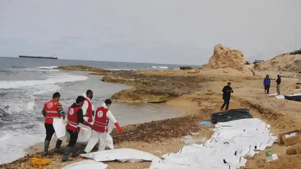 Al menos 114 desaparecidos tras un naufragio en el Mediterráneo