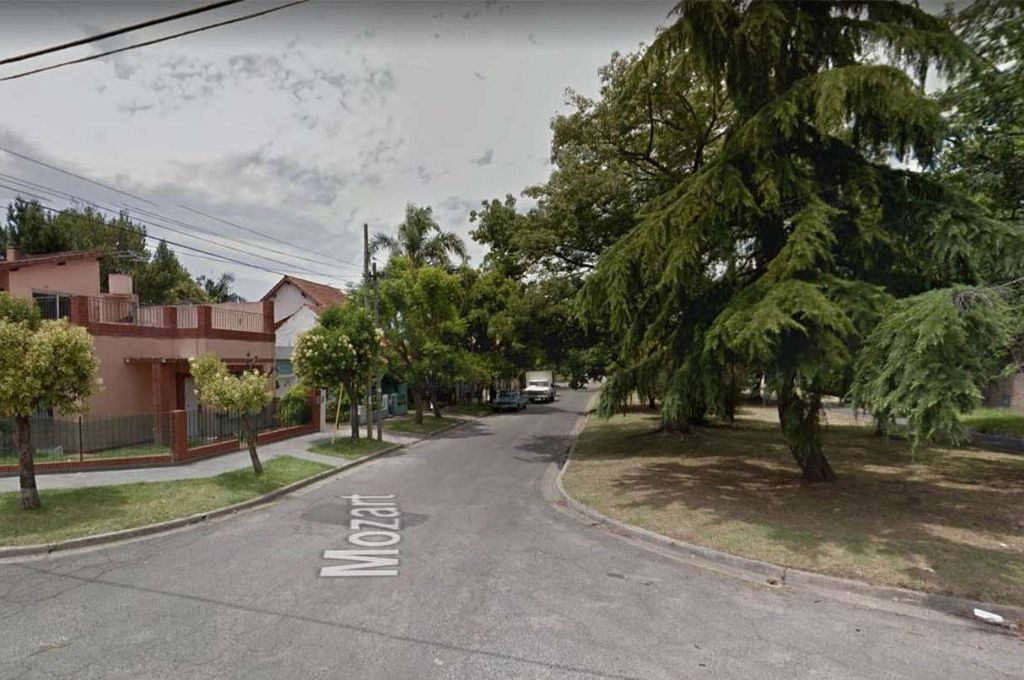 Pactó una compra por Internet y fue asesinado por motochorros