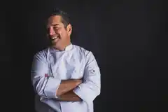 El cocinero Emilio Pardo prepara su primer libro para homenajear a la gastronomía de Tandil