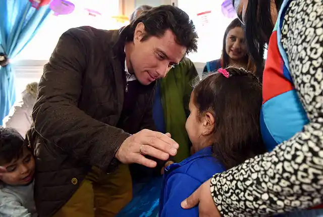 Sánchez Zinny inició recorrido por escuelas y estuvo en La Matanza