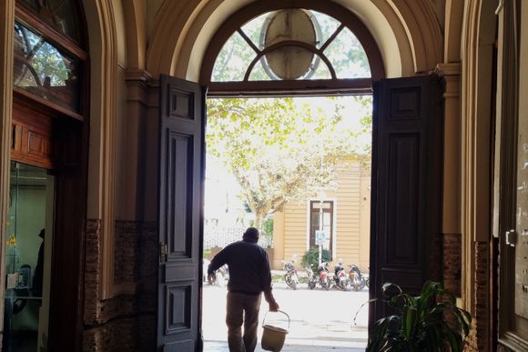 Con el Fondo de Fortalecimiento y recursos propios, el Gobierno paga el aguinaldo: más de $ 420 millones