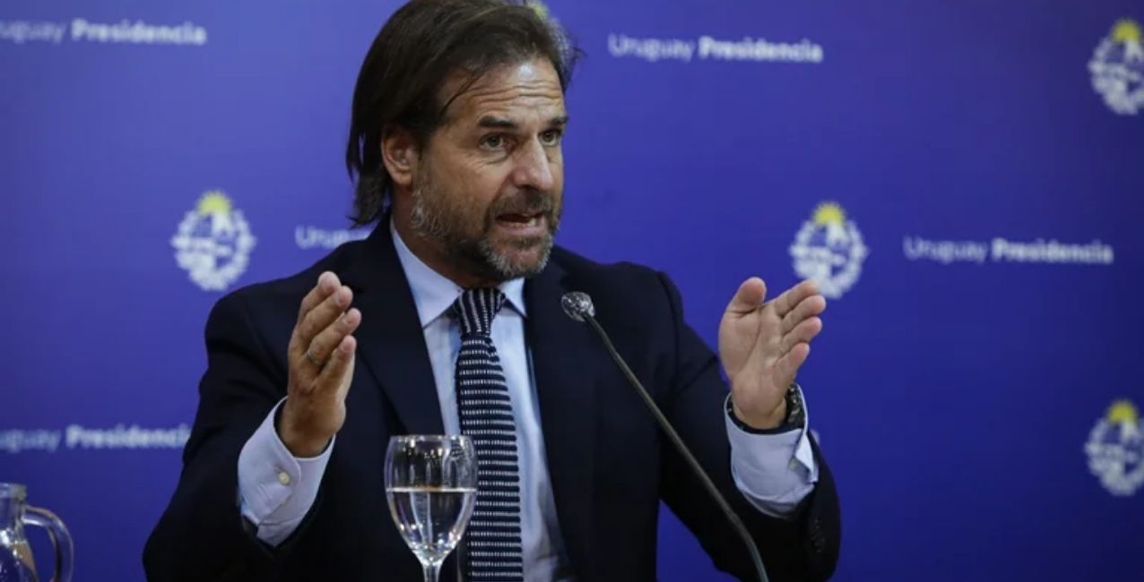 Uruguay permitirá el ingreso a residentes del país con Covid que viajen en vehículos particulares