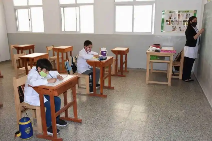 Avanza el proceso de retorno de los alumnos a las aulas