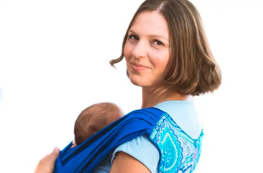 Cuando sales, conocé la mejor forma de llevar a tu bebé