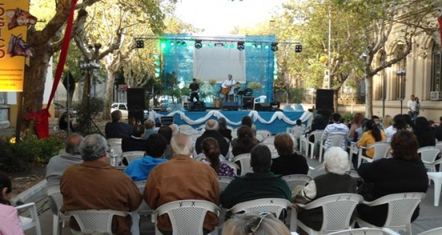 El museo Paleontológico celebró sus diez años