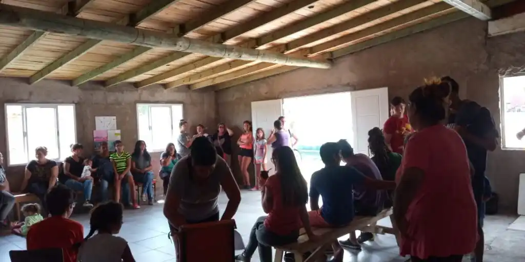 Vecinos de Villa Gaucho están  muy preocupados porque el  Municipio se retira del Limache