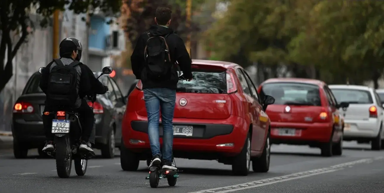 Pilar reguló el uso de monopatines eléctricos para reforzar la seguridad vial