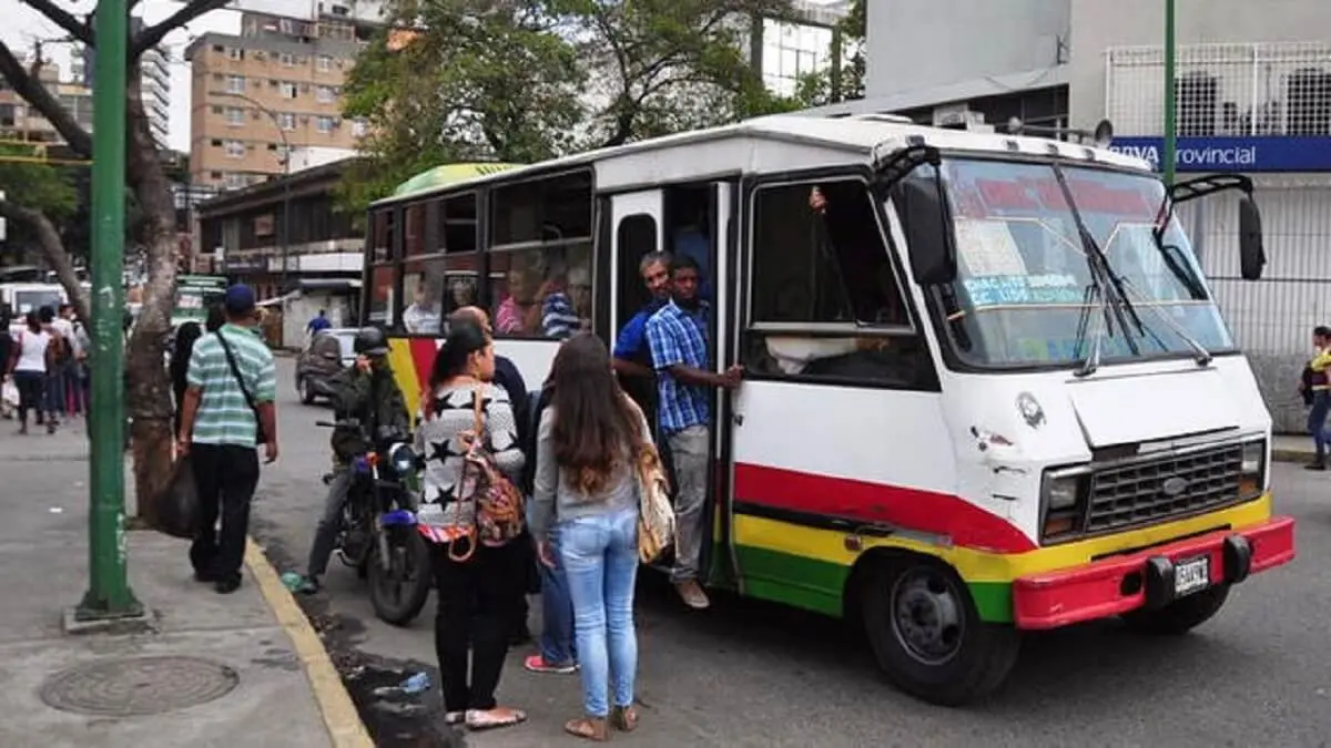 ¡AUMENTÓ EL PASAJE! La tarifa del transporte queda establecida en Bs.10