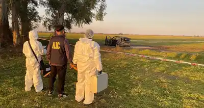 Gálvez: investigan como doble homicidio el hallazgo de dos cuerpos calcinados