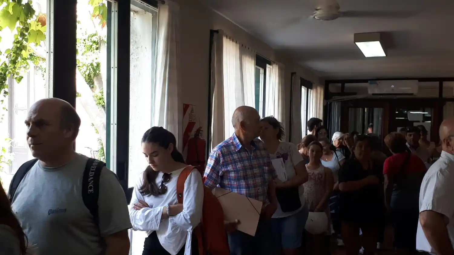 Rentas: larga fila y quejas en el último día de moratoria con quita total de intereses